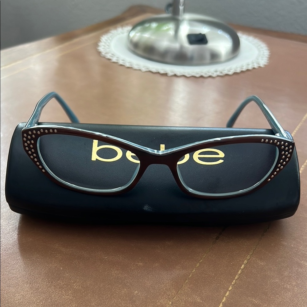 Bebe Looking good Topaz prescription frames and case